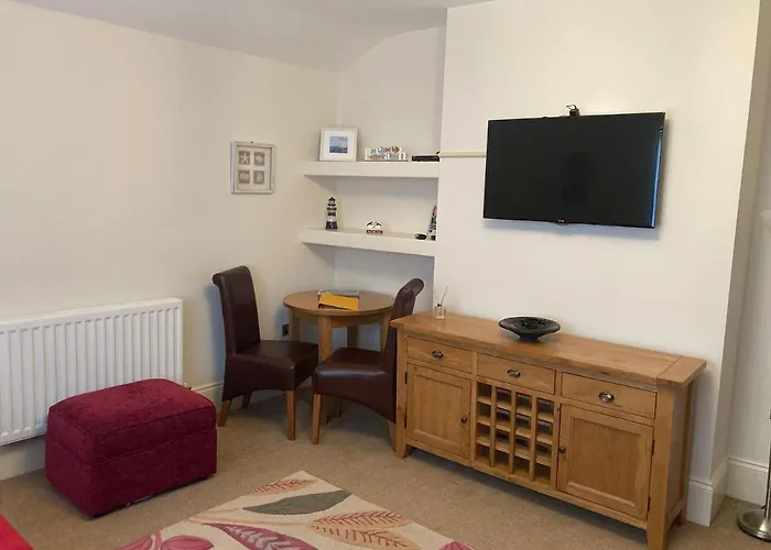 8 The Landings * Filey